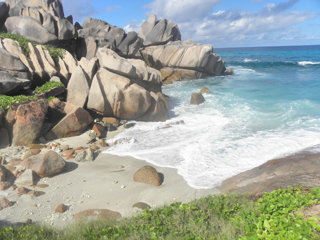 La Digue - Point Canon Trail